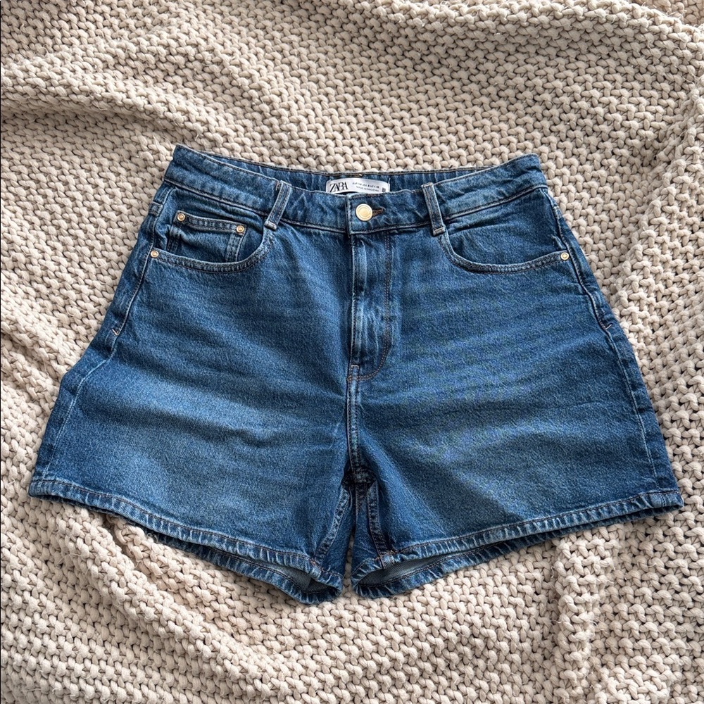 Zara High Waisted Mom Fit Shorts